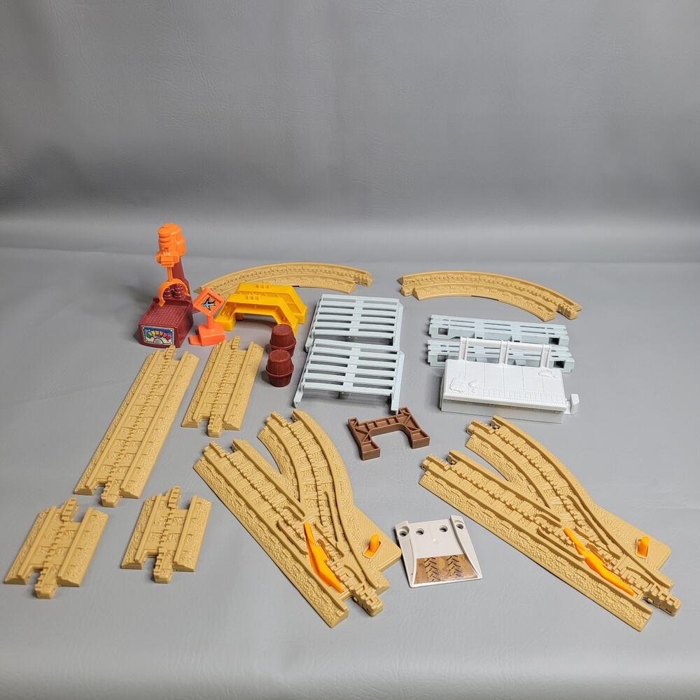 GeoTrax Coastal Winds Track Pieces Guard Rail Replacement Pieces